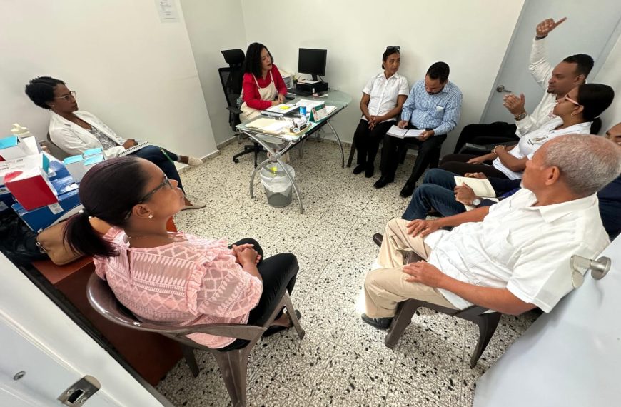 Reunión con la Comisión de la Iglesia Nuestra Señora de las Mercedes de Imbert