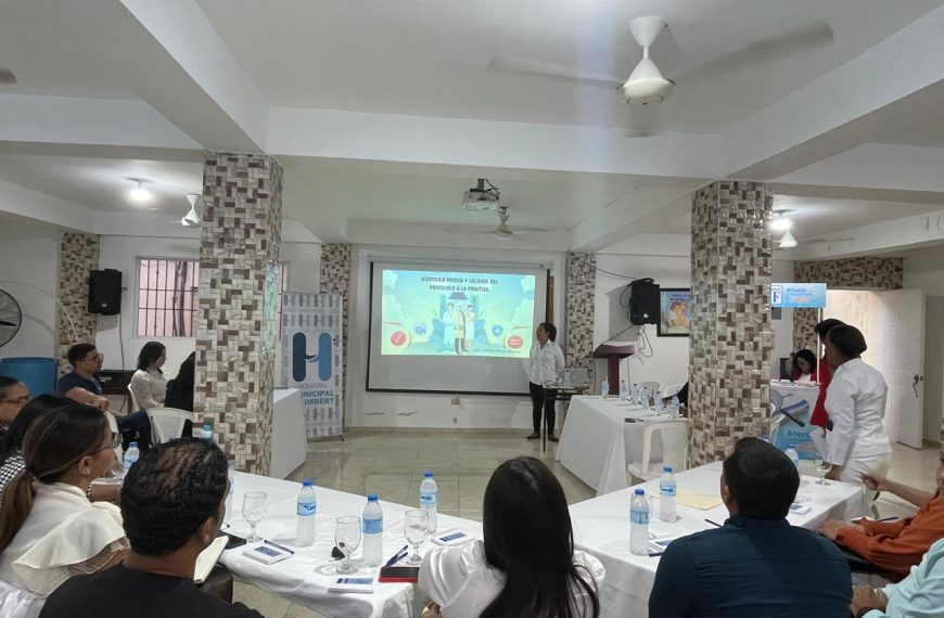 Hospital Municipal de Imbert realiza conferencia sobre Auditor&iacute;a M&eacute;dica y Calidad de los Servicios de Salud