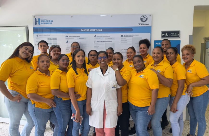 Grupo de asistencia de farmacia del INFOTEP realizan recorrido formativo en el Hospital Municipal de Imbert